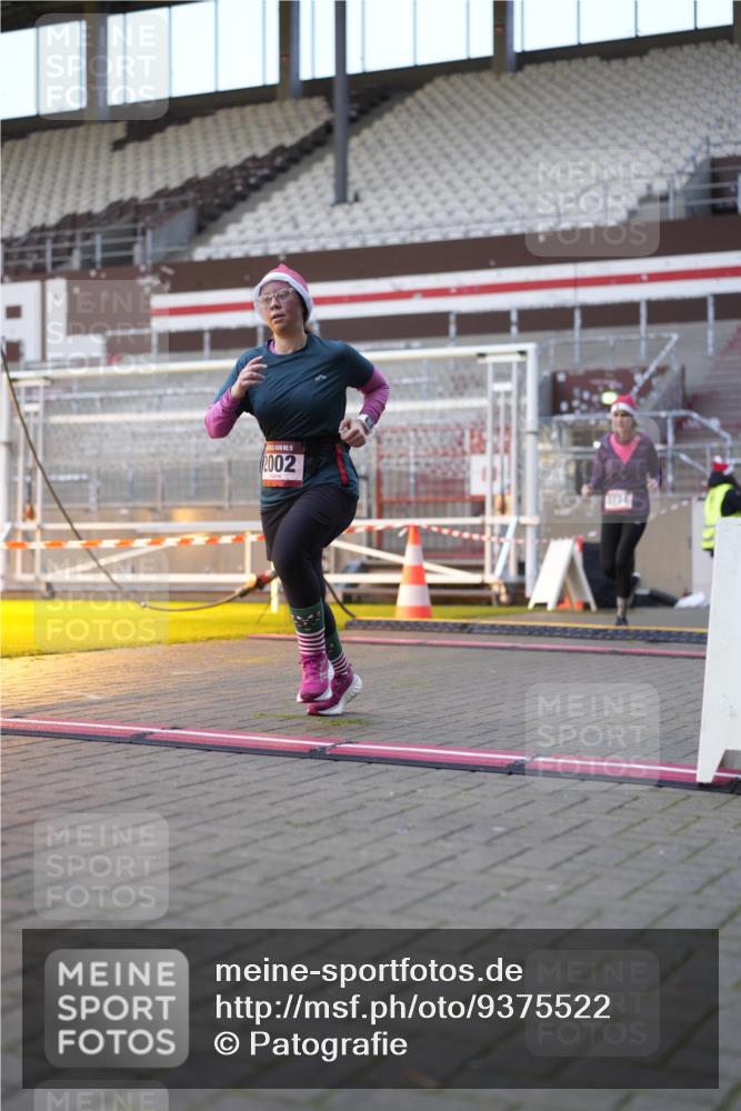 07.12.2025 - St. Pauli X-Mass-Run No. 15 Patografie http://msf.ph/oto/9375522 07.12.2025 10:03:34 Ziel 185, 213, 214, 358, 399, 940, 984, 1023, 1263, 1264, 1394, 1484, 1486, 1506, 1888, 2002, 2366, 2380, 3334, 3734, 4193, 4239, 4660, 4667, 4679, 4680 meine-sportfotos.de