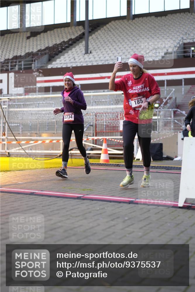 07.12.2025 - St. Pauli X-Mass-Run No. 15 Patografie http://msf.ph/oto/9375537 07.12.2025 10:03:36 Ziel 185, 213, 214, 358, 399, 940, 984, 1023, 1263, 1264, 1307, 1394, 1425, 1506, 1888, 2002, 2366, 2380, 3334, 3734, 4193, 4239, 4660, 4667, 4679, 4680 meine-sportfotos.de