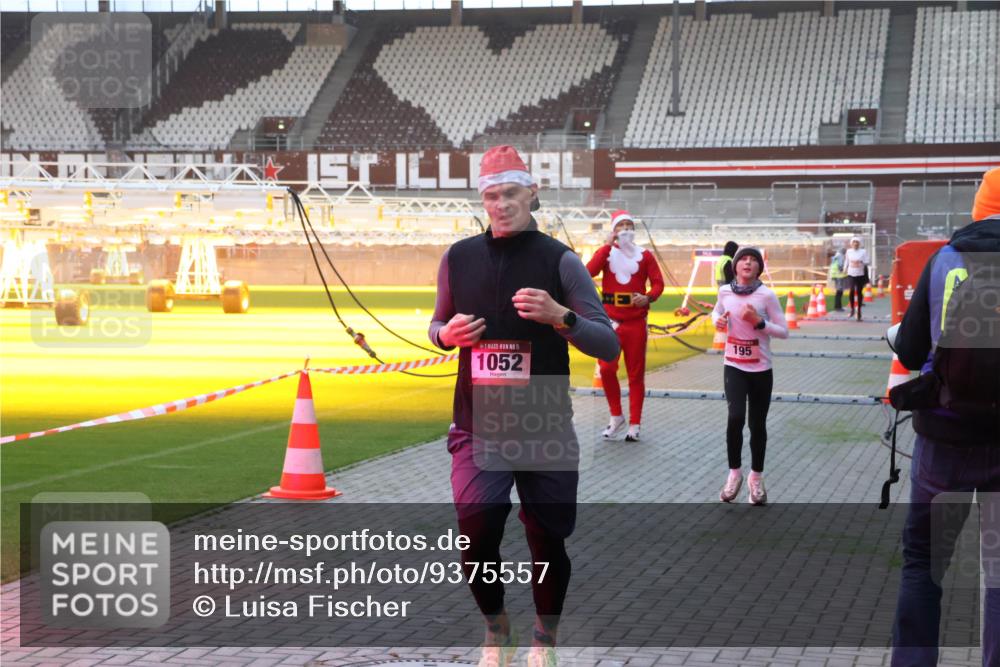 07.12.2025 - St. Pauli X-Mass-Run No. 15 Luisa Fischer http://msf.ph/oto/9375557 07.12.2025 09:52:54 Ziel 15, 1052, 195, 154, 195, 1052, 1296, 2034 meine-sportfotos.de