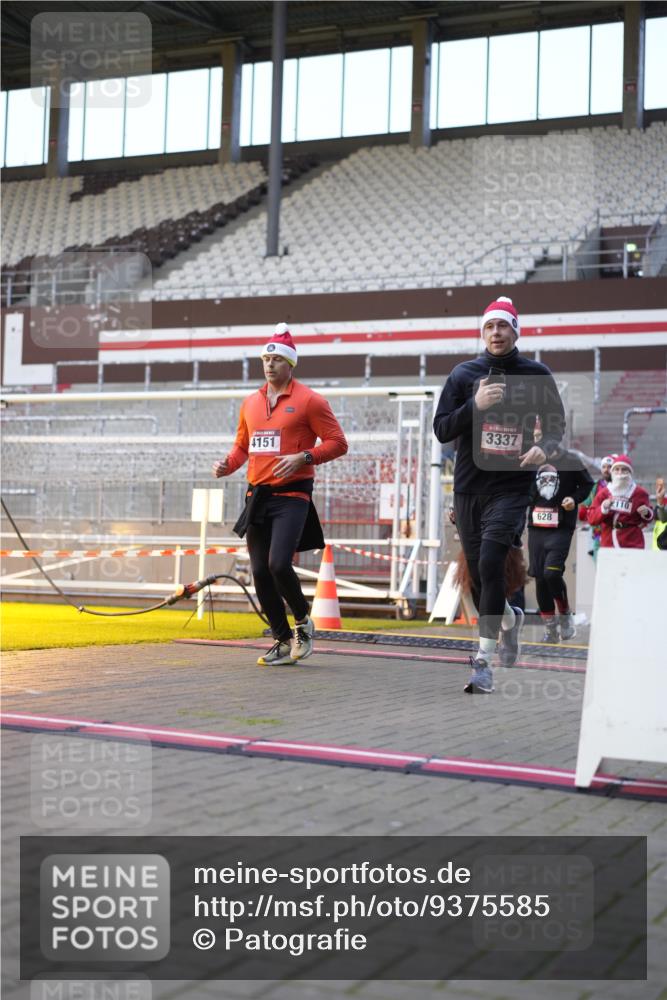 07.12.2025 - St. Pauli X-Mass-Run No. 15 Patografie http://msf.ph/oto/9375585 07.12.2025 10:03:47 Ziel 185, 213, 399, 626, 628, 1027, 1028, 1307, 1394, 1425, 1506, 2002, 2110, 2112, 2366, 2380, 3198, 3337, 3340, 3359, 3519, 3734, 4151, 4679 meine-sportfotos.de