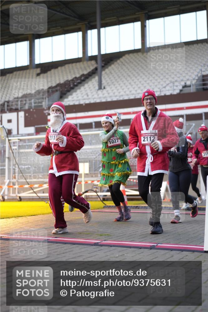 07.12.2025 - St. Pauli X-Mass-Run No. 15 Patografie http://msf.ph/oto/9375631 07.12.2025 10:03:51 Ziel 185, 399, 626, 628, 709, 1027, 1028, 1307, 1394, 1425, 1906, 2110, 2112, 2366, 3198, 3337, 3340, 3359, 3519, 3734, 4151 meine-sportfotos.de
