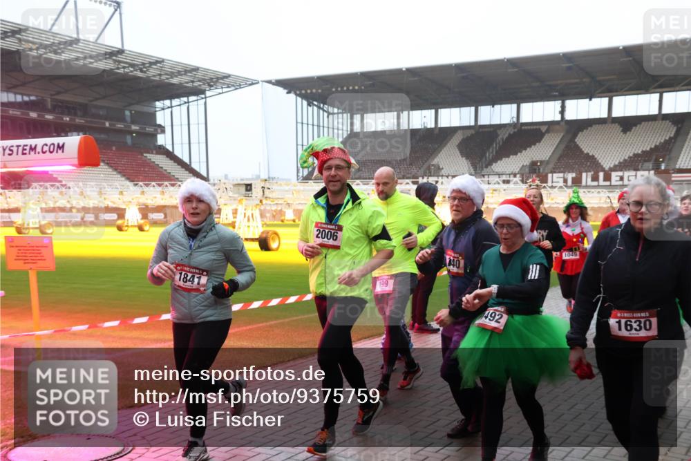 07.12.2025 - St. Pauli X-Mass-Run No. 15 Luisa Fischer http://msf.ph/oto/9375759 07.12.2025 11:06:05 Ziel 1841, 2006, 199, 140, 1049, 492, 1630, 199, 298, 300, 434, 659, 831, 924, 925, 927, 929, 932, 973, 1046, 1049, 1092, 1196, 1208, 1311, 1428, 1432, 1492, 1600, 1608, 1630, 1840, 1841, 2006, 2254, 2884, 3272, 3278 meine-sportfotos.de