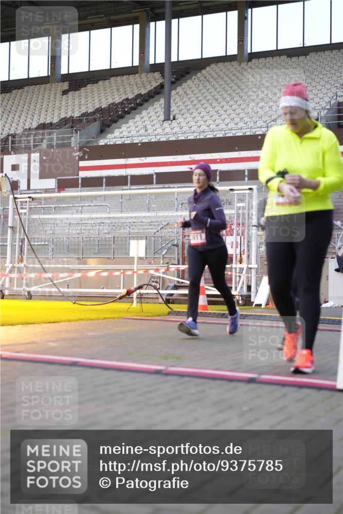 07.12.2025 - St. Pauli X-Mass-Run No. 15 Patografie http://msf.ph/oto/9375785 07.12.2025 10:04:26 Ziel 113, 1291, 1302, 1522, 1701, 1712, 1738, 1871, 2569, 2570, 3188, 3477, 3911, 4673 meine-sportfotos.de