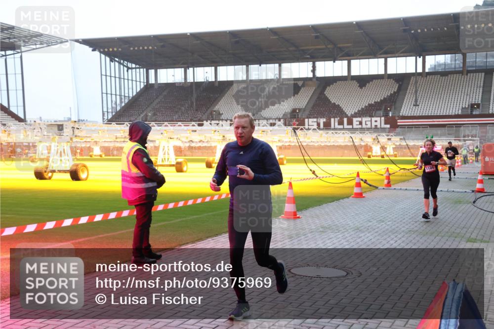 07.12.2025 - St. Pauli X-Mass-Run No. 15 Luisa Fischer http://msf.ph/oto/9375969 07.12.2025 09:55:31 Ziel 1101, 1101, 1113, 1649, 1655, 1722, 2703, 4087, 4088 meine-sportfotos.de