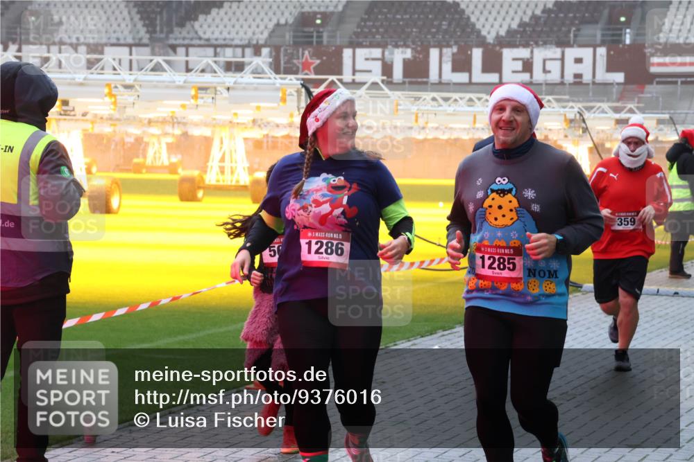 07.12.2025 - St. Pauli X-Mass-Run No. 15 Luisa Fischer http://msf.ph/oto/9376016 07.12.2025 11:07:05 Ziel 5, 15, 1286, 15, 1285, 359, 204, 359, 382, 414, 474, 486, 565, 595, 1285, 1286, 1403, 1440, 1442, 1462, 1469, 1556, 1564, 1708, 4582, 4588 meine-sportfotos.de