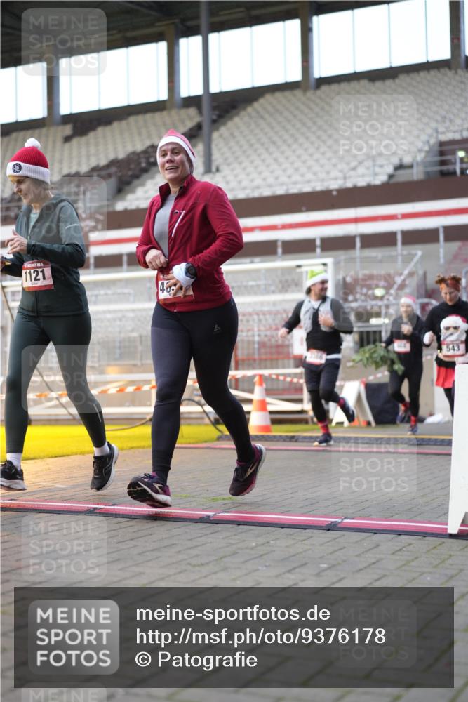 07.12.2025 - St. Pauli X-Mass-Run No. 15 Patografie http://msf.ph/oto/9376178 07.12.2025 10:05:16 Ziel 114, 543, 668, 950, 1121, 1316, 1374, 1481, 1661, 1761, 3186, 3307, 3386, 4036, 4556, 4558 meine-sportfotos.de