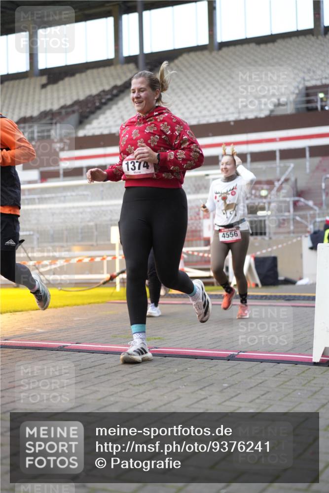07.12.2025 - St. Pauli X-Mass-Run No. 15 Patografie http://msf.ph/oto/9376241 07.12.2025 10:05:19 Ziel 114, 543, 668, 950, 1121, 1316, 1374, 1481, 1661, 1761, 3186, 3386, 4036, 4556, 4558 meine-sportfotos.de