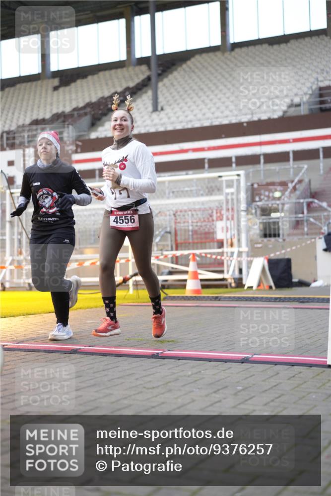 07.12.2025 - St. Pauli X-Mass-Run No. 15 Patografie http://msf.ph/oto/9376257 07.12.2025 10:05:20 Ziel 114, 543, 668, 950, 1121, 1316, 1374, 1481, 1661, 1761, 3186, 3386, 4036, 4556, 4558 meine-sportfotos.de