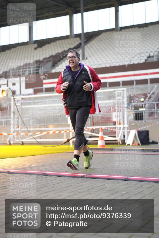 07.12.2025 - St. Pauli X-Mass-Run No. 15 Patografie http://msf.ph/oto/9376339 07.12.2025 10:05:35 Ziel 54, 123, 363, 385, 512, 945, 1215, 1222, 3231, 4552, 4555, 4556, 4558, 4559, 4560 meine-sportfotos.de