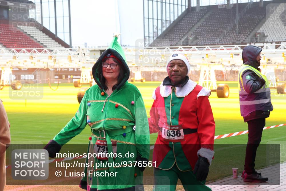 07.12.2025 - St. Pauli X-Mass-Run No. 15 Luisa Fischer http://msf.ph/oto/9376561 07.12.2025 10:23:35 Ziel 739, 15, 1636, 794, 1996, 2123, 2304, 2508, 2511, 2638, 3052, 3078, 3079, 3780, 4005, 4141, 4287, 4407, 4411, 4419, 4458, 4509, 4539 meine-sportfotos.de