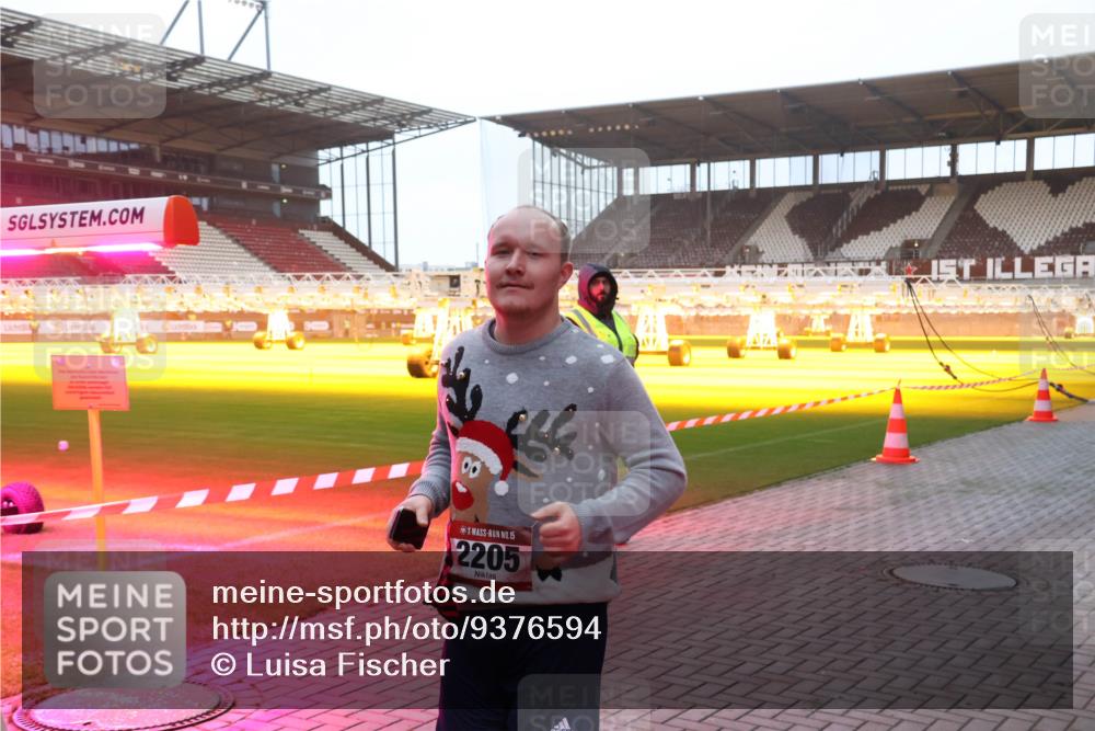 07.12.2025 - St. Pauli X-Mass-Run No. 15 Luisa Fischer http://msf.ph/oto/9376594 07.12.2025 09:58:45 Ziel 15, 2205, 238, 261, 441, 483, 532, 1003, 1173, 1528, 1603, 1633, 1774, 1782, 1785, 2205, 3405, 3515, 4031, 4206 meine-sportfotos.de