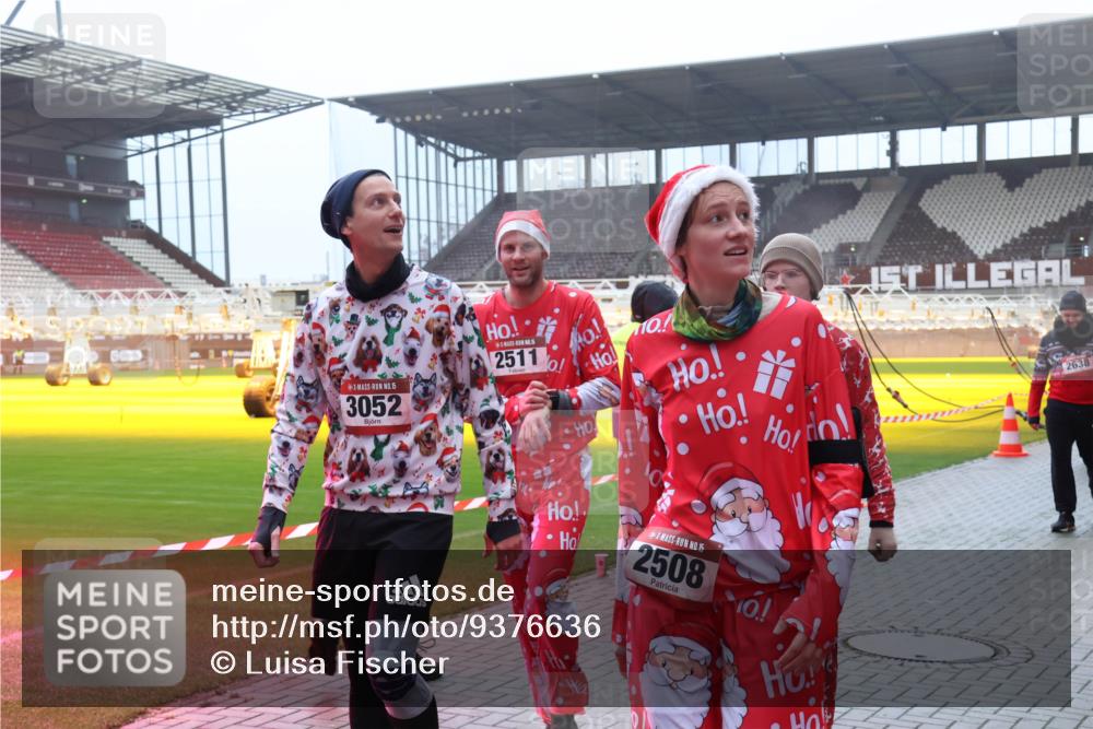 07.12.2025 - St. Pauli X-Mass-Run No. 15 Luisa Fischer http://msf.ph/oto/9376636 07.12.2025 10:23:47 Ziel 15, 3052, 1, 2511, 15, 2508, 0, 1, 2638, 638, 1996, 2123, 2304, 2508, 2511, 2638, 3052, 3078, 3079, 3539, 3644, 3649, 3887, 3890, 4005, 4141, 4145, 4458, 4549 meine-sportfotos.de