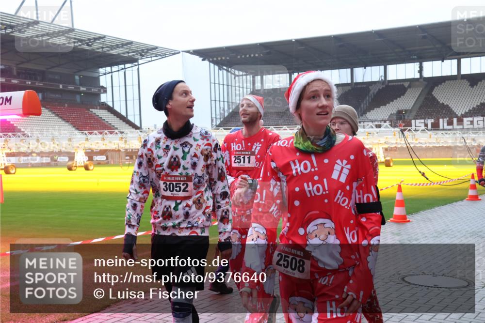 07.12.2025 - St. Pauli X-Mass-Run No. 15 Luisa Fischer http://msf.ph/oto/9376640 07.12.2025 10:23:47 Ziel 15, 3052, 15, 2511, 15, 2508, 10, 638, 1996, 2123, 2304, 2508, 2511, 2638, 3052, 3078, 3079, 3539, 3644, 3649, 3887, 3890, 4005, 4141, 4145, 4458, 4549 meine-sportfotos.de