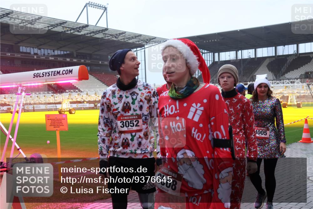 07.12.2025 - St. Pauli X-Mass-Run No. 15 Luisa Fischer http://msf.ph/oto/9376645 07.12.2025 10:23:48 Ziel 5, 15, 3052, 4005, 15, 2508, 638, 1996, 2123, 2304, 2508, 2511, 2638, 3052, 3078, 3079, 3539, 3644, 3649, 3887, 3890, 4005, 4141, 4145, 4458, 4549 meine-sportfotos.de