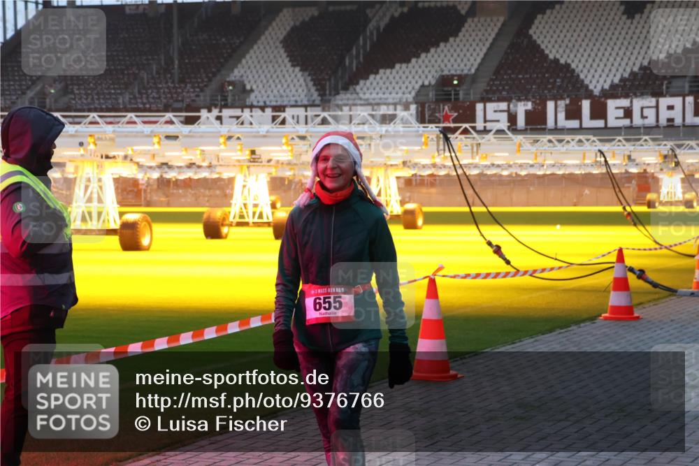 07.12.2025 - St. Pauli X-Mass-Run No. 15 Luisa Fischer http://msf.ph/oto/9376766 07.12.2025 09:59:14 Ziel 15, 655, 238, 261, 483, 532, 655, 1003, 1115, 1173, 1528, 1542, 1603, 1774, 1782, 1785, 2205, 2392, 2529, 3147, 3308, 3345, 4031, 4206 meine-sportfotos.de