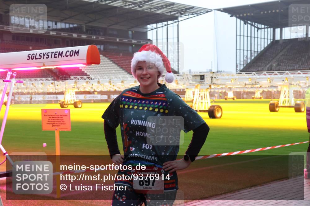 07.12.2025 - St. Pauli X-Mass-Run No. 15 Luisa Fischer http://msf.ph/oto/9376914 07.12.2025 10:24:43 Ziel 4, 0, 15, 897, 711, 712, 897, 1986, 2071, 2603, 2634, 3968, 4040, 4122, 4139, 4140, 4144, 4203, 4479, 4689, 4692, 4694, 4765, 4766, 4780 meine-sportfotos.de