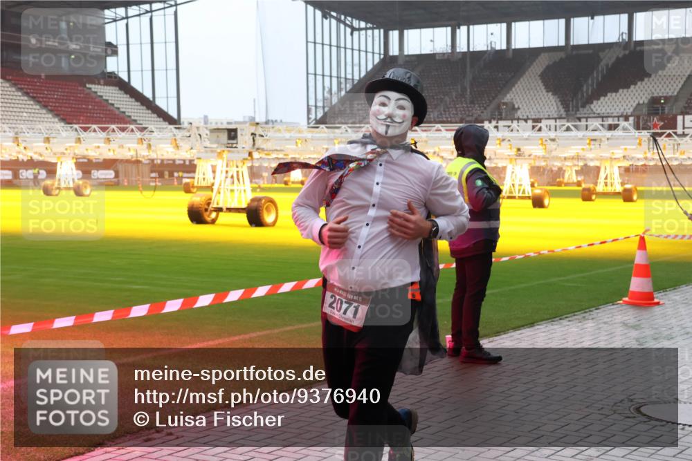 07.12.2025 - St. Pauli X-Mass-Run No. 15 Luisa Fischer http://msf.ph/oto/9376940 07.12.2025 10:24:52 Ziel 15, 2071, 711, 712, 897, 1986, 2071, 4040, 4079, 4122, 4135, 4136, 4140, 4155, 4479, 4541, 4542, 4689, 4692, 4694, 4766, 4780 meine-sportfotos.de