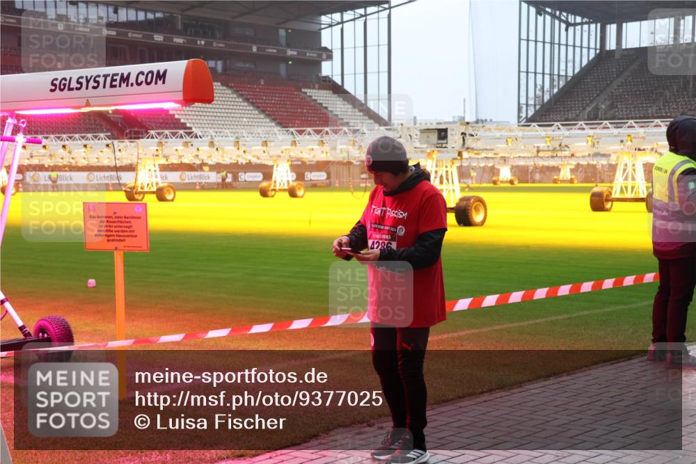 07.12.2025 - St. Pauli X-Mass-Run No. 15 Luisa Fischer http://msf.ph/oto/9377025 07.12.2025 10:25:19 Ziel 2024, 4286, 915, 974, 1012, 1986, 2071, 3152, 3962, 4078, 4079, 4091, 4092, 4135, 4136, 4155, 4177, 4335, 4431, 4474, 4496, 4497, 4513, 4514, 4530, 4541, 4542, 4766, 4780, 4846 meine-sportfotos.de