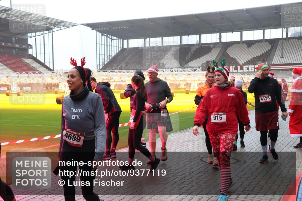 07.12.2025 - St. Pauli X-Mass-Run No. 15 Luisa Fischer http://msf.ph/oto/9377119 07.12.2025 10:25:32 Ziel 451, 15, 4689, 15, 915, 4135, 915, 974, 1012, 1247, 1631, 1977, 1987, 1995, 2029, 3152, 3962, 4078, 4079, 4091, 4092, 4118, 4119, 4121, 4135, 4136, 4155, 4177, 4201, 4204, 4284, 4335, 4431, 4445, 4474, 4482, 4485, 4496, 4497, 4513, 4514, 4530, 4541, 4542, 4846 meine-sportfotos.de