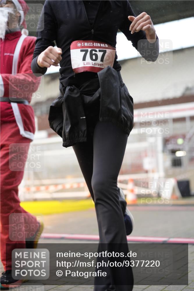 07.12.2025 - St. Pauli X-Mass-Run No. 15 Patografie http://msf.ph/oto/9377220 07.12.2025 10:07:20 Ziel 256, 265, 272, 517, 657, 685, 716, 767, 1187, 1234, 2983 meine-sportfotos.de