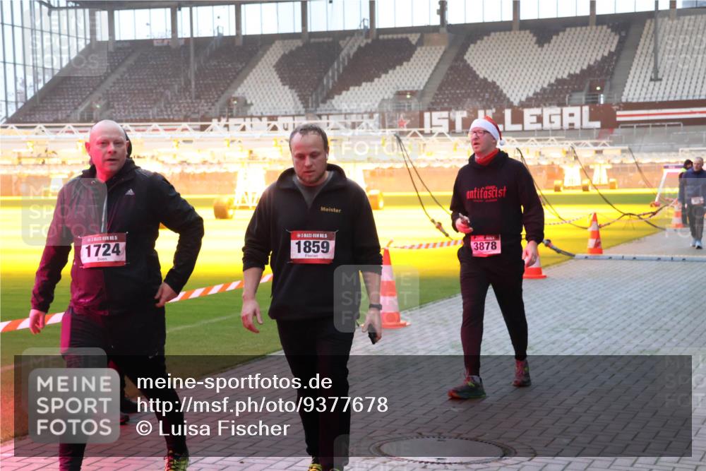 07.12.2025 - St. Pauli X-Mass-Run No. 15 Luisa Fischer http://msf.ph/oto/9377678 07.12.2025 10:02:30 Ziel 15, 1724, 15, 1859, 3878, 63, 304, 959, 1724, 1859, 1934, 2167, 2472, 2681, 2923, 3580, 3582, 3629, 3944 meine-sportfotos.de