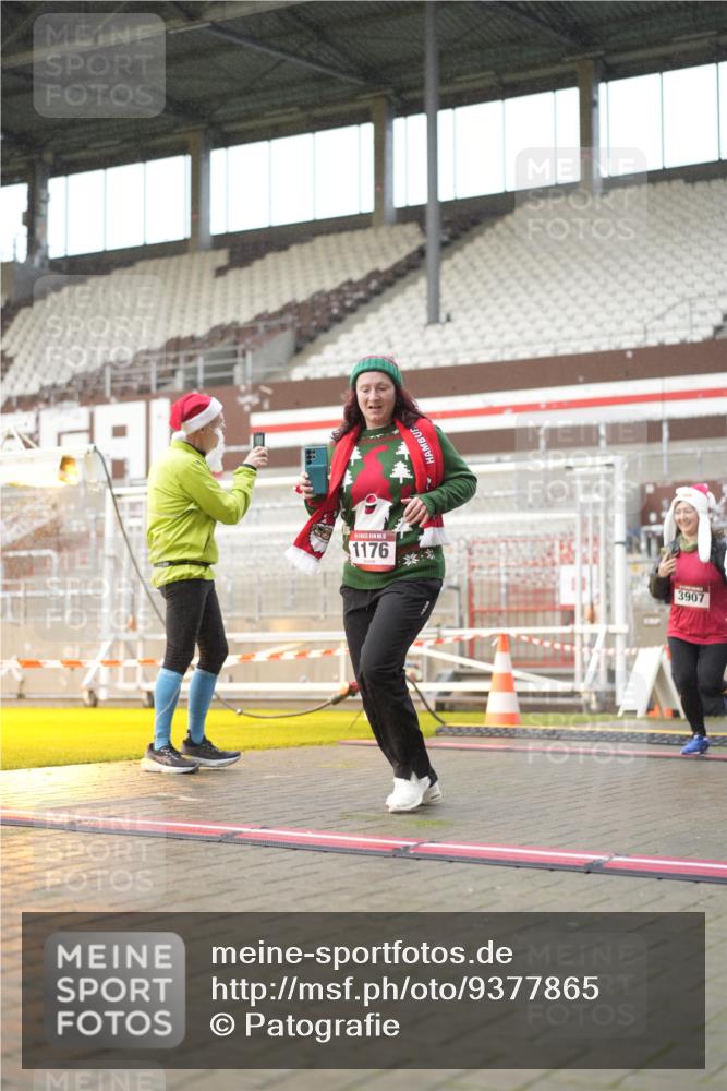 07.12.2025 - St. Pauli X-Mass-Run No. 15 Patografie http://msf.ph/oto/9377865 07.12.2025 10:08:44 Ziel 390, 707, 786, 789, 947, 1002, 1031, 1176, 2247, 2248, 2521, 3212, 3332, 3335, 3484, 3495, 3671, 3759, 3904, 3907, 4205, 4232, 4234, 4451 meine-sportfotos.de