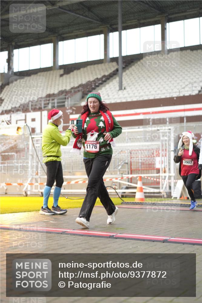 07.12.2025 - St. Pauli X-Mass-Run No. 15 Patografie http://msf.ph/oto/9377872 07.12.2025 10:08:44 Ziel 390, 707, 786, 789, 947, 1002, 1031, 1176, 2247, 2248, 2521, 3212, 3332, 3335, 3484, 3495, 3671, 3759, 3904, 3907, 4205, 4232, 4234, 4451 meine-sportfotos.de