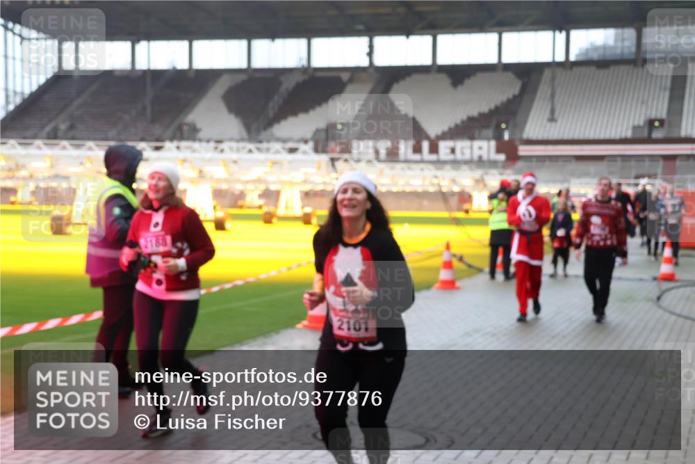 07.12.2025 - St. Pauli X-Mass-Run No. 15 Luisa Fischer http://msf.ph/oto/9377876 07.12.2025 10:28:18 Ziel 2188, 2101, 175, 1507, 1717, 1742, 1745, 2060, 2101, 2188, 2677, 3154, 3156, 3412, 3458, 3706, 3707, 3713, 3714, 3715, 3722, 3723, 3727, 3729, 3730, 3793, 3879, 3881, 3883, 4064, 4065, 4132, 4133, 4159, 4160, 4189, 4344, 4350, 4376, 4380, 4383, 4435, 4453, 4454, 4462, 4463, 4515, 4516, 4527, 4538, 4700, 4704, 4708, 4710, 4875 meine-sportfotos.de