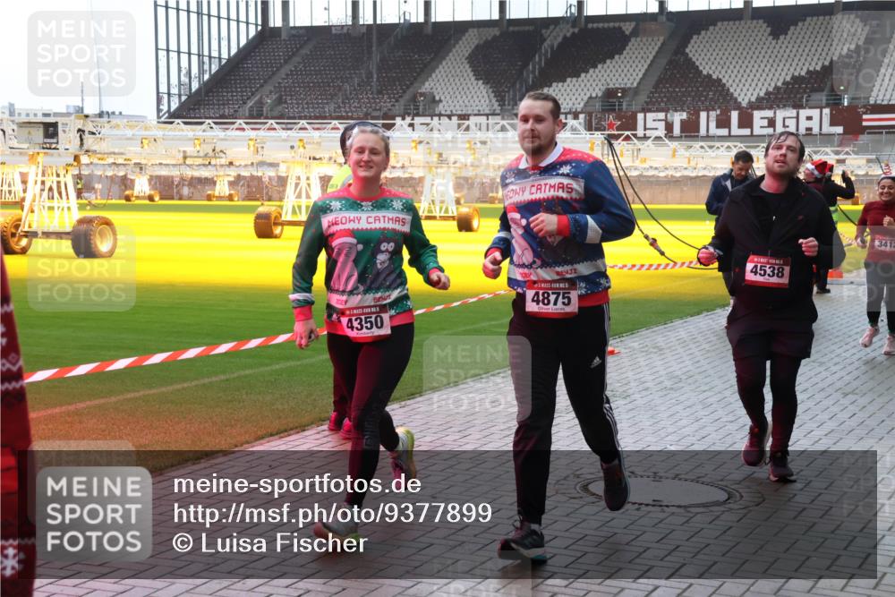 07.12.2025 - St. Pauli X-Mass-Run No. 15 Luisa Fischer http://msf.ph/oto/9377899 07.12.2025 10:28:27 Ziel 20, 4350, 5, 4875, 4538, 3412, 175, 1507, 1717, 1742, 1745, 2060, 2101, 2188, 2526, 2677, 2723, 3154, 3156, 3395, 3412, 3413, 3454, 3458, 3472, 3706, 3707, 3713, 3727, 3729, 3730, 3879, 3881, 3883, 4064, 4065, 4132, 4133, 4159, 4160, 4189, 4245, 4344, 4350, 4376, 4380, 4383, 4453, 4454, 4462, 4463, 4515, 4516, 4527, 4538, 4697, 4698, 4700, 4701, 4702, 4704, 4706, 4707, 4708, 4710, 4875 meine-sportfotos.de