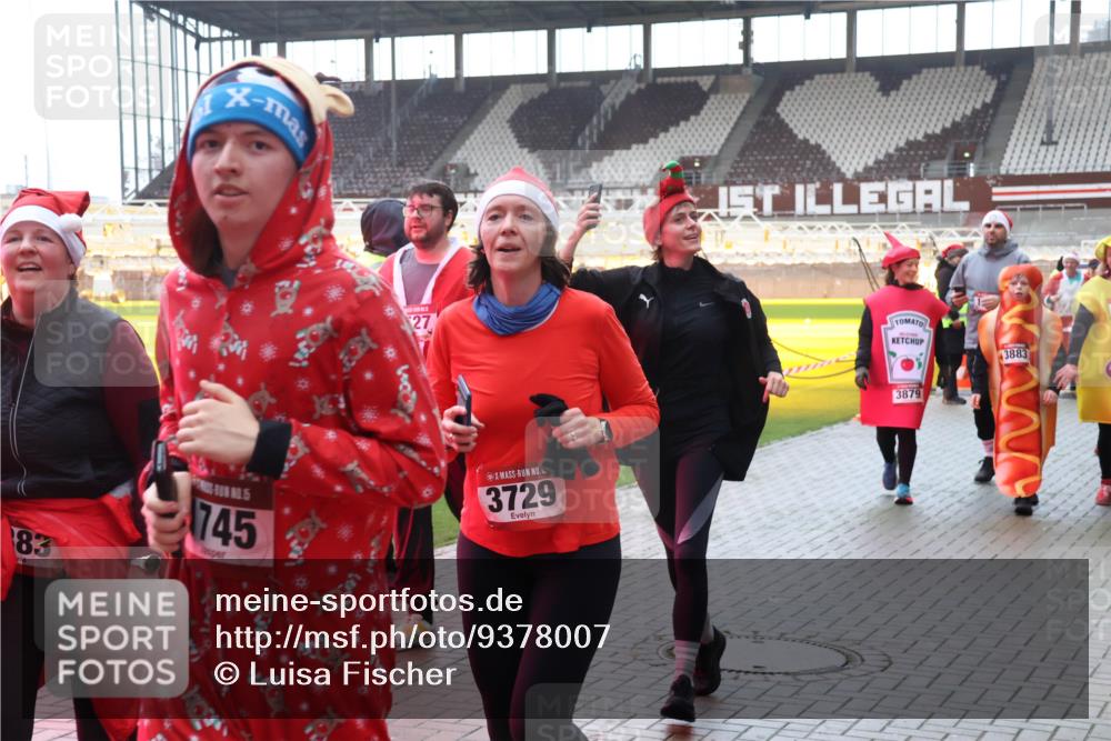 07.12.2025 - St. Pauli X-Mass-Run No. 15 Luisa Fischer http://msf.ph/oto/9378007 07.12.2025 10:28:41 Ziel 83, 1745, 27, 3729, 3883, 3879, 412, 1507, 1717, 1742, 1745, 2526, 2723, 2912, 2913, 3209, 3218, 3377, 3395, 3412, 3413, 3454, 3472, 3713, 3727, 3729, 3730, 3879, 3881, 3883, 4037, 4064, 4065, 4132, 4133, 4159, 4160, 4189, 4245, 4250, 4344, 4350, 4355, 4376, 4380, 4388, 4453, 4454, 4527, 4538, 4697, 4698, 4700, 4701, 4702, 4704, 4706, 4707, 4708, 4710, 4875 meine-sportfotos.de