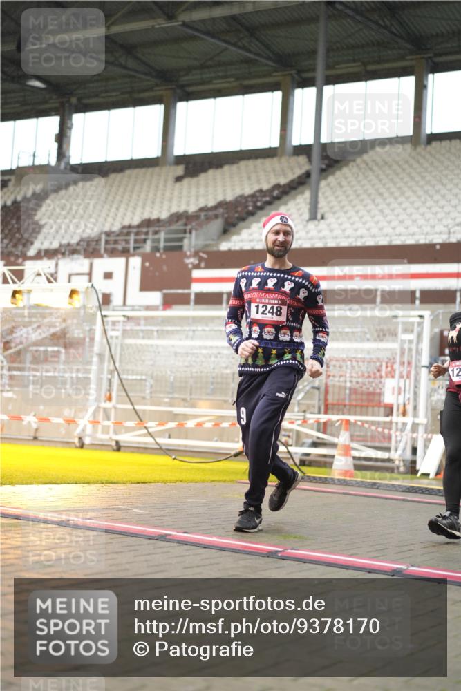 07.12.2025 - St. Pauli X-Mass-Run No. 15 Patografie http://msf.ph/oto/9378170 07.12.2025 10:09:21 Ziel 800, 881, 896, 899, 960, 1243, 1248, 1718, 3493, 3756 meine-sportfotos.de