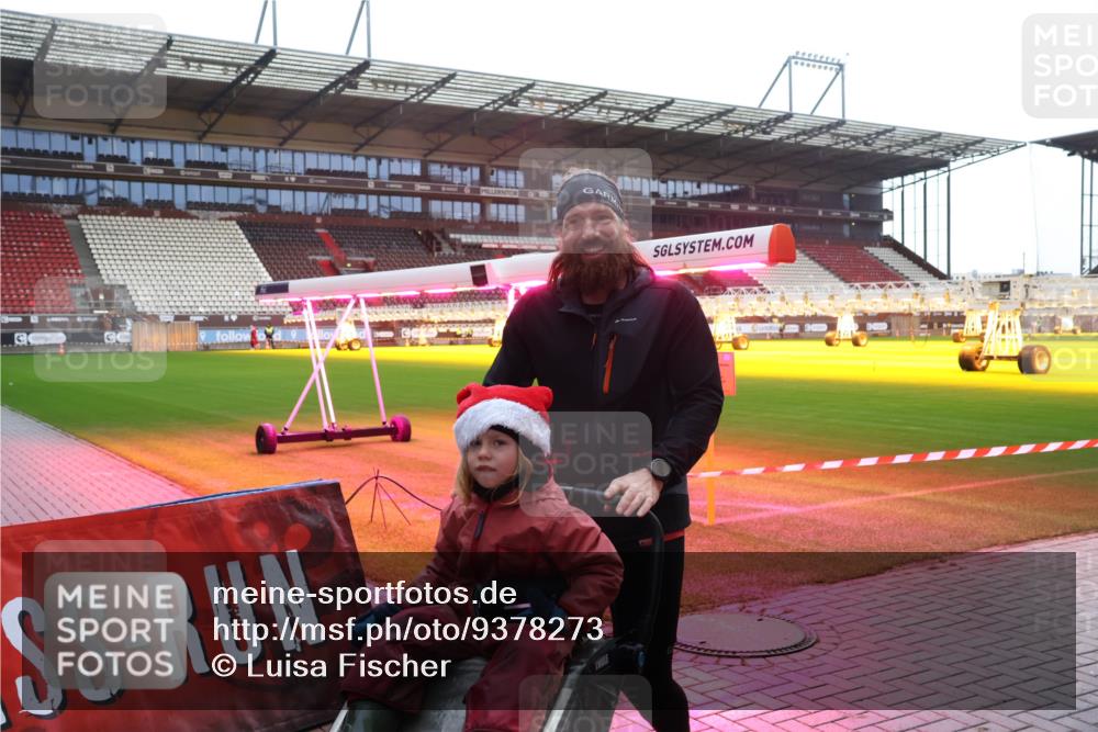 07.12.2025 - St. Pauli X-Mass-Run No. 15 Luisa Fischer http://msf.ph/oto/9378273 07.12.2025 10:29:26 Ziel 00, 161, 165, 1095, 1308, 1330, 1548, 1566, 1677, 2046, 2051, 2397, 2874, 2912, 2913, 3209, 3218, 3299, 3377, 3669, 3938, 3942, 4073, 4265, 4291, 4414, 4446, 4449, 4450, 4543, 4544 meine-sportfotos.de