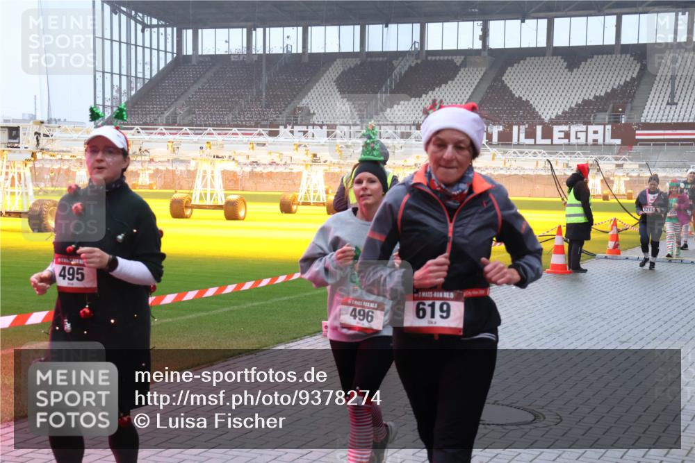 07.12.2025 - St. Pauli X-Mass-Run No. 15 Luisa Fischer http://msf.ph/oto/9378274 07.12.2025 11:09:31 Ziel 495, 496, 619, 1211, 1205, 44, 51, 335, 338, 341, 495, 496, 558, 619, 1110, 1136, 1138, 1140, 1205, 1211, 1260, 1412, xxxx, 1464, 1477, 1502, 1511, 1574, 1641, 2070, 2879, 2898, 4471 meine-sportfotos.de