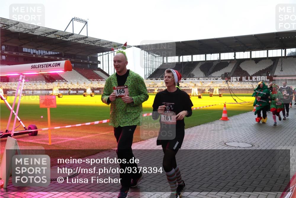 07.12.2025 - St. Pauli X-Mass-Run No. 15 Luisa Fischer http://msf.ph/oto/9378394 07.12.2025 10:29:48 Ziel 165, 15, 161, 1548, 161, 165, 450, 458, 1039, 1198, 1201, 1204, 1209, 1308, 1330, 1373, 1548, 1550, 1677, 1842, 2001, 2874, 2878, 3080, 3115, 3299, 3468, 3469, 3470, 3669, 3938, 3942, 4007, 4009, 4073, 4126, 4264, 4265, 4266, 4291, 4293, 4296, 4440, 4472, 4476, 4531, 4695 meine-sportfotos.de