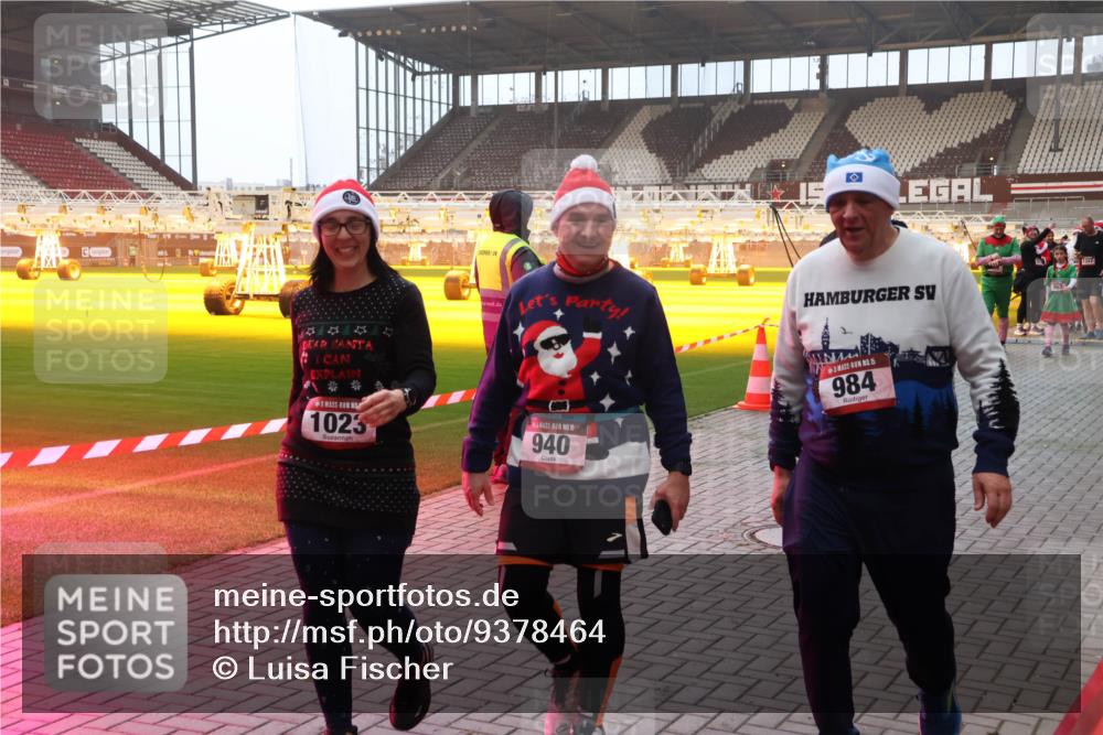 07.12.2025 - St. Pauli X-Mass-Run No. 15 Luisa Fischer http://msf.ph/oto/9378464 07.12.2025 10:04:37 Ziel 1023, 15, 940, 15, 984, 1307, 113, 185, 399, 626, 628, 709, 1027, 1028, 1291, 1302, 1307, 1394, 1425, 1522, 1712, 1738, 1871, 1906, 2110, 2112, 2366, 2454, 3188, 3198, 3337, 3340, 3359, 3519, 3734, 4151, 4673 meine-sportfotos.de