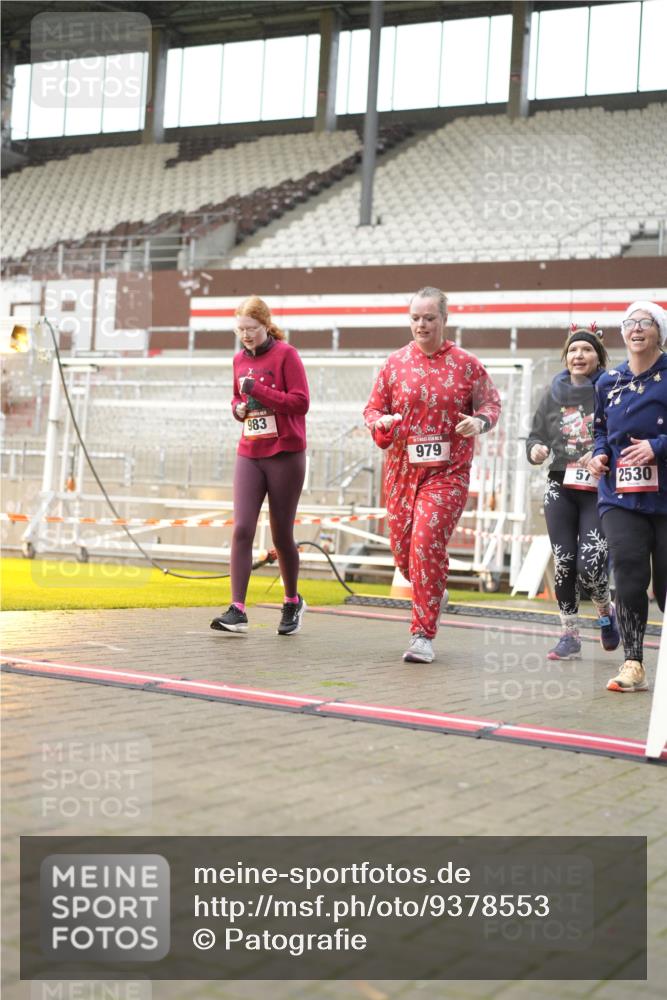 07.12.2025 - St. Pauli X-Mass-Run No. 15 Patografie http://msf.ph/oto/9378553 07.12.2025 10:10:49 Ziel 57, 979, 983, 1148, 1149, 1150, 1426, 1768, 1929, 2530, 4885 meine-sportfotos.de