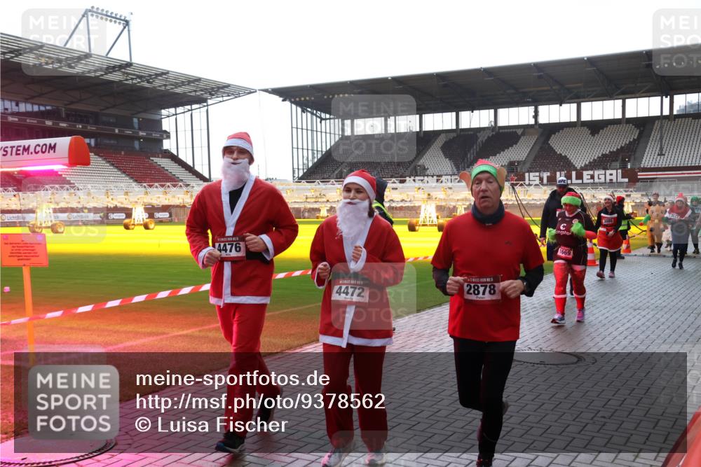 07.12.2025 - St. Pauli X-Mass-Run No. 15 Luisa Fischer http://msf.ph/oto/9378562 07.12.2025 10:30:18 Ziel 4, 4476, 5, 4472, 15, 2878, 1669, 3517, 10, 423, 426, 450, 458, 1039, 1090, 1091, 1198, 1201, 1204, 1209, 1373, 1669, 1696, 2001, 2369, 2878, 3080, 3468, 3469, 3494, 3497, 3516, 3517, 4007, 4009, 4126, 4264, 4266, 4293, 4296, 4440, 4472, 4476, 4531, 4533, 4534, 4546, 4695 meine-sportfotos.de