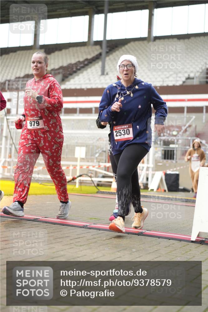 07.12.2025 - St. Pauli X-Mass-Run No. 15 Patografie http://msf.ph/oto/9378579 07.12.2025 10:10:50 Ziel 57, 979, 983, 1148, 1149, 1150, 1426, 1768, 1929, 1935, 2530, 4885 meine-sportfotos.de