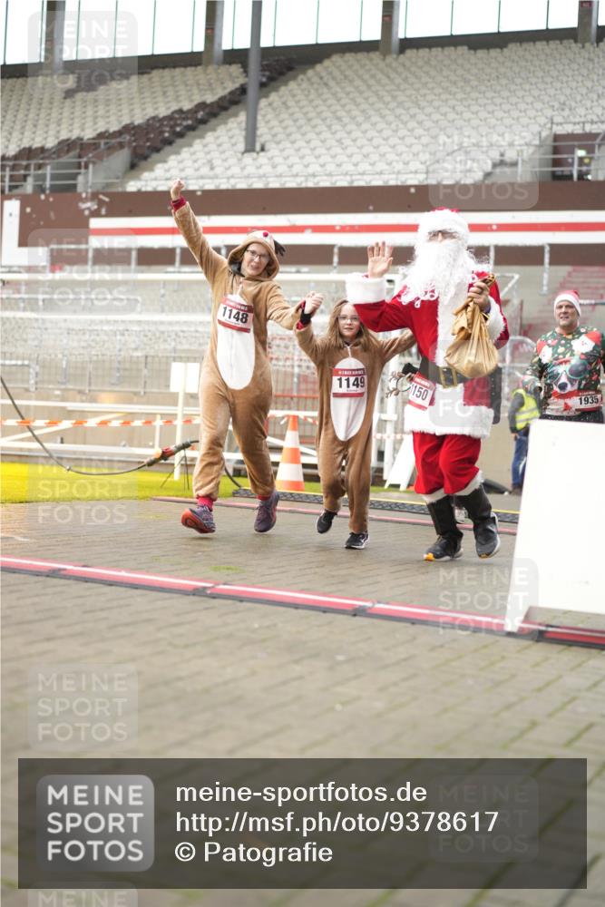 07.12.2025 - St. Pauli X-Mass-Run No. 15 Patografie http://msf.ph/oto/9378617 07.12.2025 10:10:53 Ziel 57, 979, 983, 1148, 1149, 1150, 1426, 1768, 1929, 1935, 2530, 4885 meine-sportfotos.de