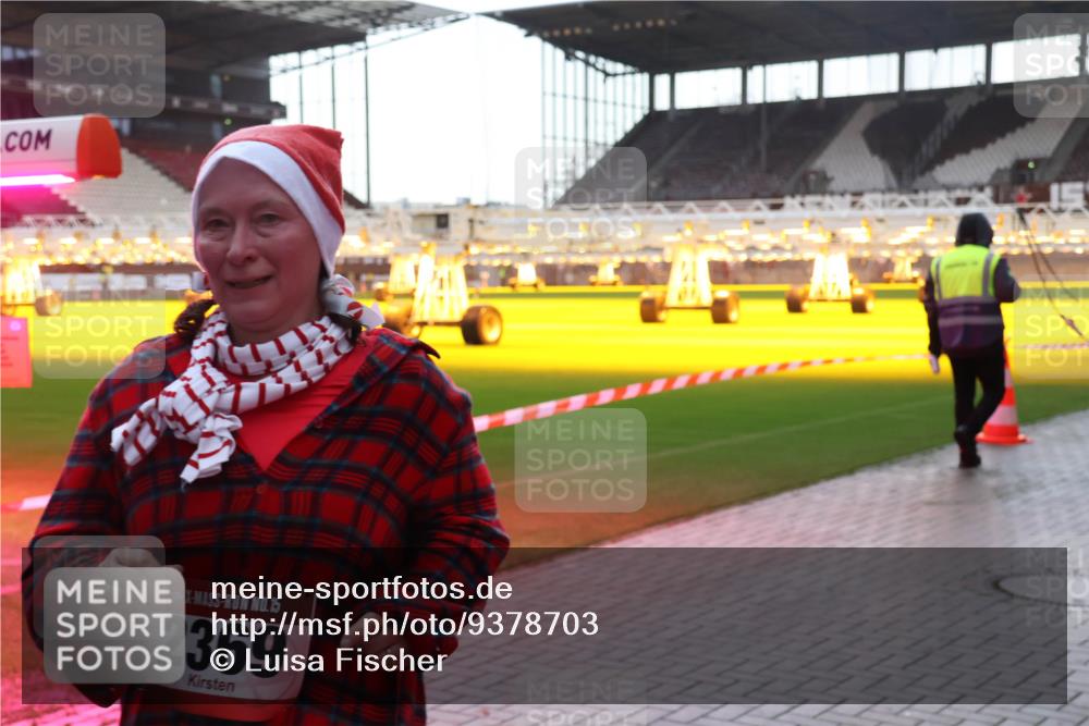 07.12.2025 - St. Pauli X-Mass-Run No. 15 Luisa Fischer http://msf.ph/oto/9378703 07.12.2025 10:30:38 Ziel 15, 2369, 10, 423, 426, 1090, 1091, 1669, 1696, 2369, 2910, 3494, 3497, 3517, 4533, 4534, 4546 meine-sportfotos.de