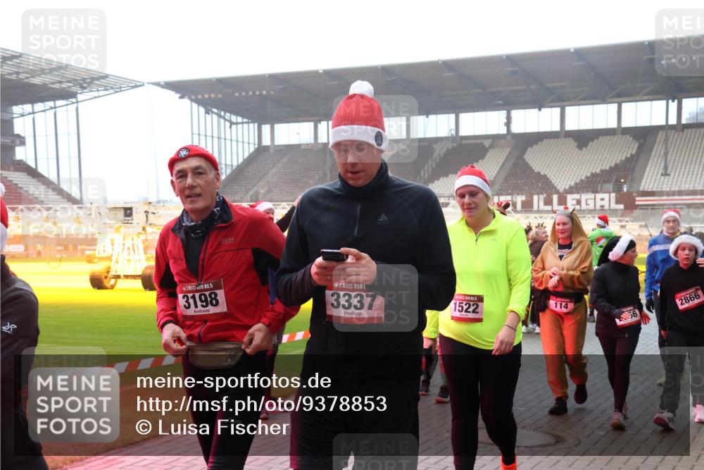 07.12.2025 - St. Pauli X-Mass-Run No. 15 Luisa Fischer http://msf.ph/oto/9378853 07.12.2025 10:05:39 Ziel 15, 3198, 3337, 5, 1522, 114, 56, 2866, 114, 202, 210, 292, 543, 668, 699, 950, 1121, 1217, 1316, 1374, 1481, 1661, 1761, 1973, 1991, 2168, 2249, 2856, 2866, 3186, 3307, 3311, 3386, 4036, 4556, 4558 meine-sportfotos.de