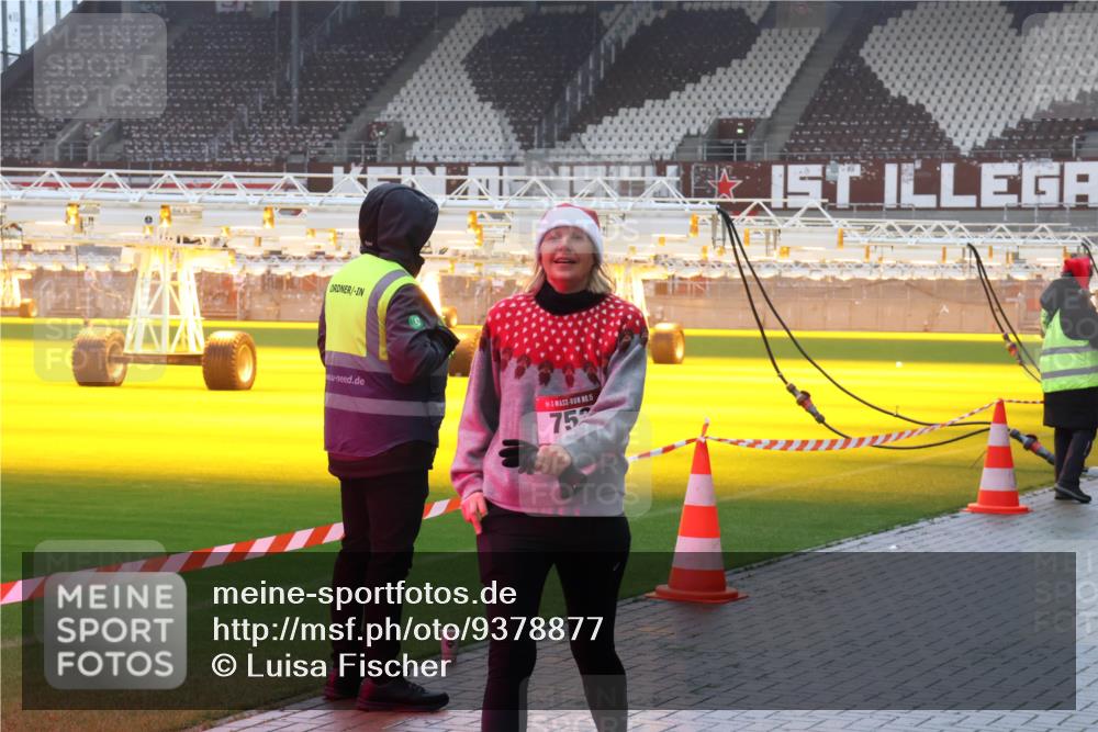 07.12.2025 - St. Pauli X-Mass-Run No. 15 Luisa Fischer http://msf.ph/oto/9378877 07.12.2025 11:10:28 Ziel 15, 75, 42, 66, 696, 720, 737, 753, 755, 814, 863, 980, 1157, 1163, 1298, 1299, 1579, 1582, 2371 meine-sportfotos.de