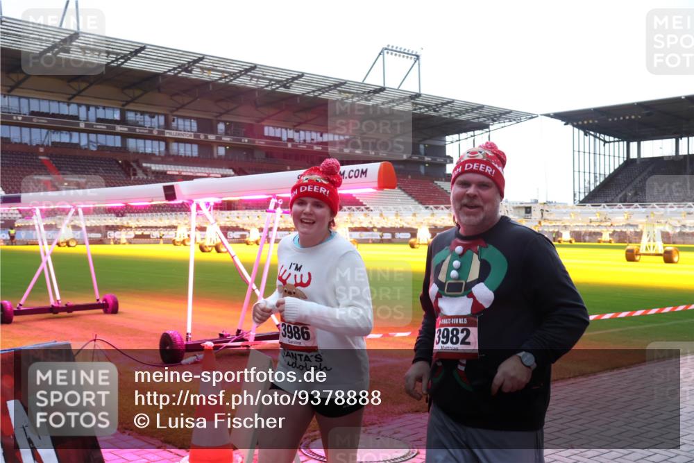 07.12.2025 - St. Pauli X-Mass-Run No. 15 Luisa Fischer http://msf.ph/oto/9378888 07.12.2025 10:31:18 Ziel 3986, 15, 3982, 594, 601, 608, 1015, 1075, 1698, 1700, 2537, 2910, 3936, 3940, 3982, 3986, 4464, 4845, 4847 meine-sportfotos.de