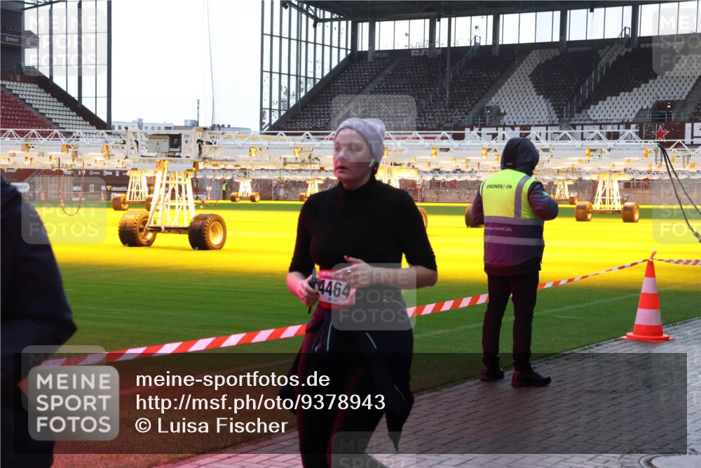 07.12.2025 - St. Pauli X-Mass-Run No. 15 Luisa Fischer http://msf.ph/oto/9378943 07.12.2025 10:31:32 Ziel 4464, 343, 594, 601, 608, 1015, 1075, 1545, 1698, 1700, 2073, 2171, 2172, 2537, 2914, 3889, 3936, 3940, 3982, 3986, 4412, 4464, 4845, 4847 meine-sportfotos.de