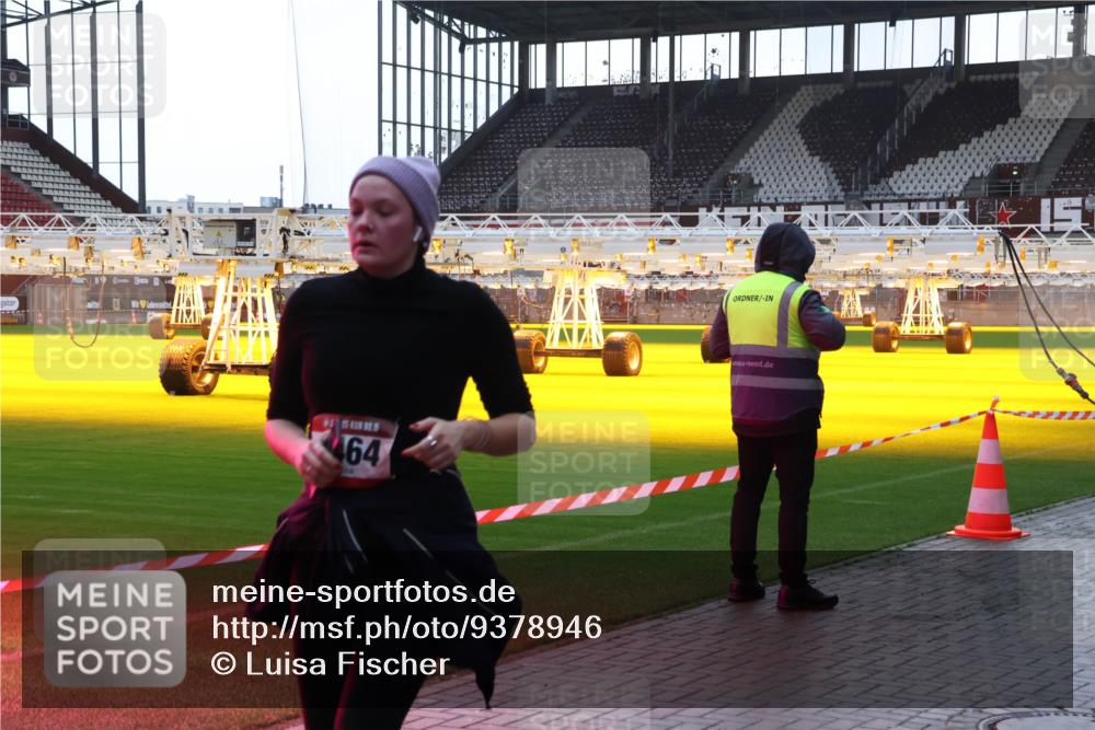 07.12.2025 - St. Pauli X-Mass-Run No. 15 Luisa Fischer http://msf.ph/oto/9378946 07.12.2025 10:31:33 Ziel 464, 343, 594, 601, 608, 1015, 1075, 1545, 1698, 1700, 2073, 2171, 2172, 2537, 2914, 3889, 3936, 3940, 3982, 3986, 4412, 4464, 4845, 4847 meine-sportfotos.de