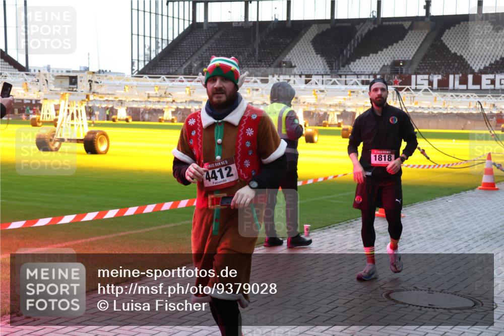 07.12.2025 - St. Pauli X-Mass-Run No. 15 Luisa Fischer http://msf.ph/oto/9379028 07.12.2025 10:32:04 Ziel 15, 4412, 1818, 343, 750, 752, 1545, 1818, 2073, 2171, 2172, 2352, 2418, 2540, 2541, 2914, 3267, 3716, 3806, 3808, 3889, 3895, 3896, 3897, 3969, 4412, 4467, 4484, 4495, 4504, 4518, 4519, 4520 meine-sportfotos.de