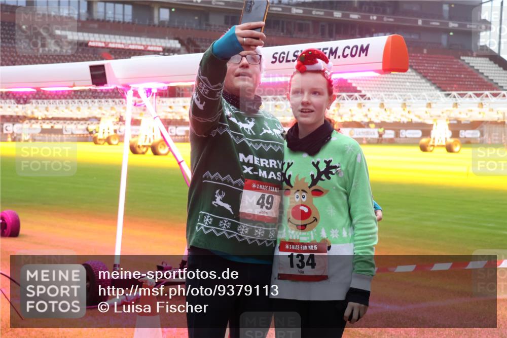 07.12.2025 - St. Pauli X-Mass-Run No. 15 Luisa Fischer http://msf.ph/oto/9379113 07.12.2025 11:11:06 Ziel 49, 15, 134, 29, 30, 31, 42, 48, 49, 53, 122, 134, 660, 667, 669, 745, 980, 1064, 1066, 1298, 1299, 1380, 1398, 1400, 1402, 1584, 1626, 1692, 1694, 1697, 1739, 1740, 2371, 2616, 3124, 3136, 4574 meine-sportfotos.de