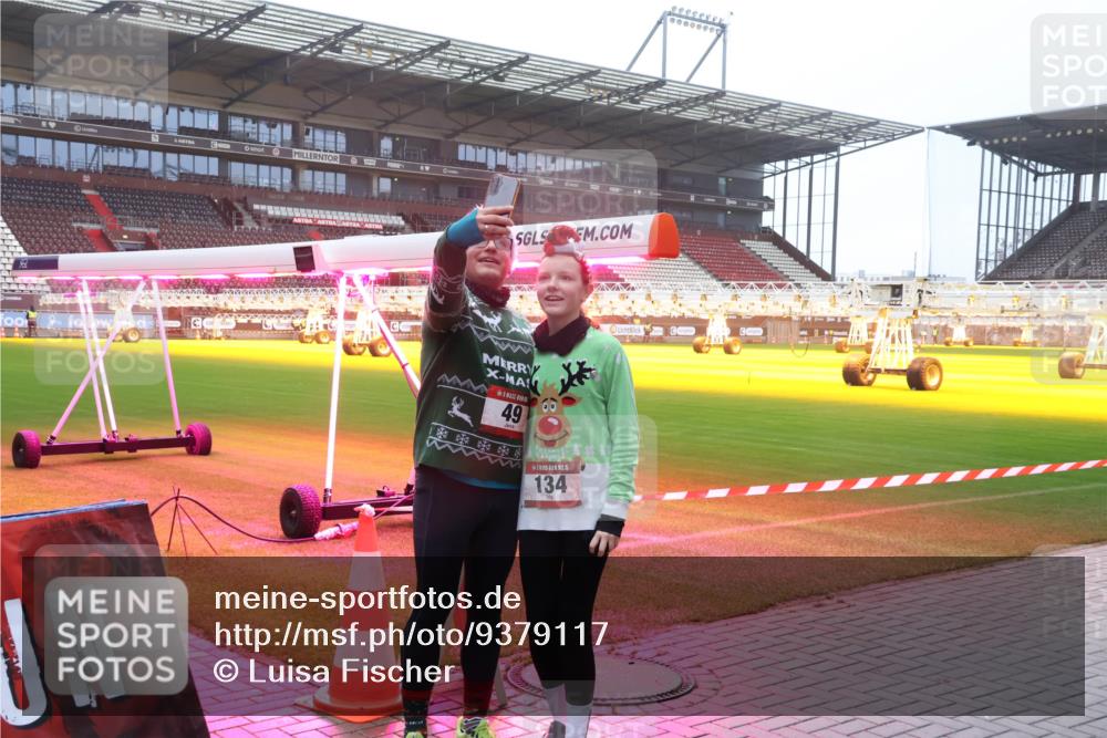 07.12.2025 - St. Pauli X-Mass-Run No. 15 Luisa Fischer http://msf.ph/oto/9379117 07.12.2025 11:11:06 Ziel 49, 15, 134, 29, 30, 31, 42, 48, 49, 53, 122, 134, 660, 667, 669, 745, 980, 1064, 1066, 1298, 1299, 1380, 1398, 1400, 1402, 1584, 1626, 1692, 1694, 1697, 1739, 1740, 2371, 2616, 3124, 3136, 4574 meine-sportfotos.de