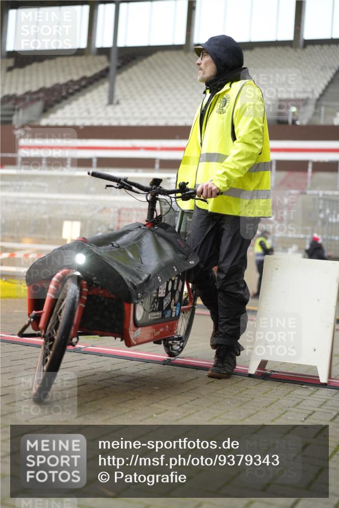 07.12.2025 - St. Pauli X-Mass-Run No. 15 Patografie http://msf.ph/oto/9379343 07.12.2025 10:12:53 Ziel 9, 18, 80, 938, 1397, 2687, 2712, 3040, 4487 meine-sportfotos.de