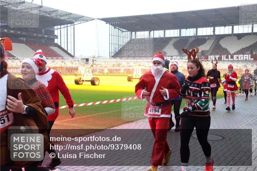 07.12.2025 - St. Pauli X-Mass-Run No. 15 Luisa Fischer http://msf.ph/oto/9379408 07.12.2025 10:06:38 Ziel 15, 51, 3196, 4246, 4194, 195, 969, 2, 3, 34, 54, 127, 148, 180, 187, 424, 468, 562, 676, 805, 834, 893, 967, 969, 1119, 1369, 1479, 1480, 1788, 1789, 1791, 1832, 1937, 1946, 2756, 2757, 2894, 2968, 3093, 3172, 3196, 3213, 3232, 3534, 3535, 3536, 3537, 3812, 3814, 3857, 3859, 3877, 4194, 4195, 4235, 4236, 4237, 4246, 4251, 4459, 4657, 4665, 4670, 4672, 4676, 4677, 4736, 4739 meine-sportfotos.de